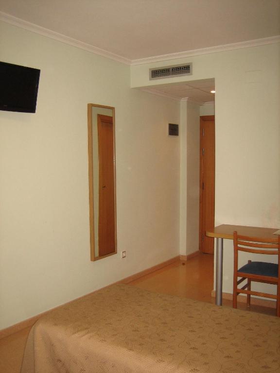 Hostal Madruga Elche Kültér fotó