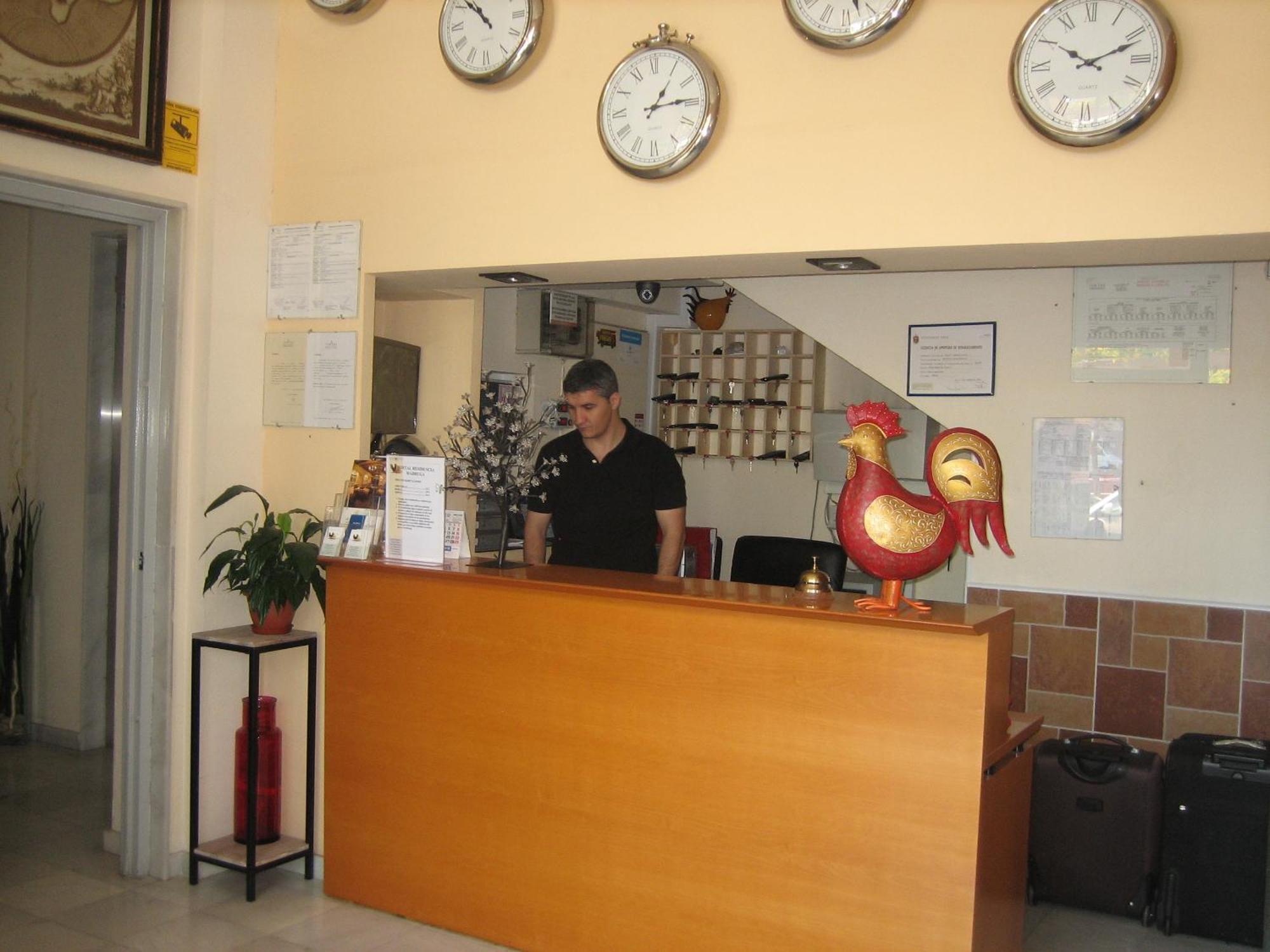 Hostal Madruga Elche Kültér fotó