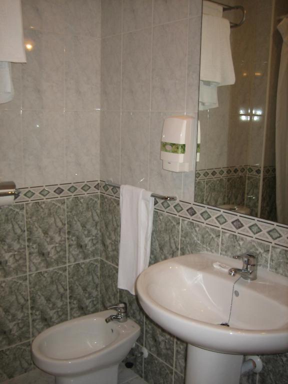 Hostal Madruga Elche Szoba fotó